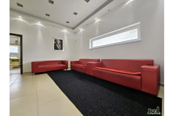 wolsztyński, Wolsztyn, Poniatowskiego, OBIEKT KOMERCYJNY 880 m2 WINDĄ DO WYNAJECIA