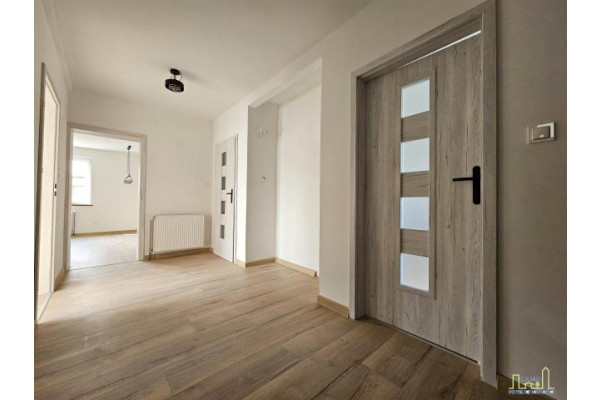 wolsztyński, Wolsztyn, Krzywa, KOMFORTOWE PIĘTRO DOMU W CENTRUM WOLSZTYNA